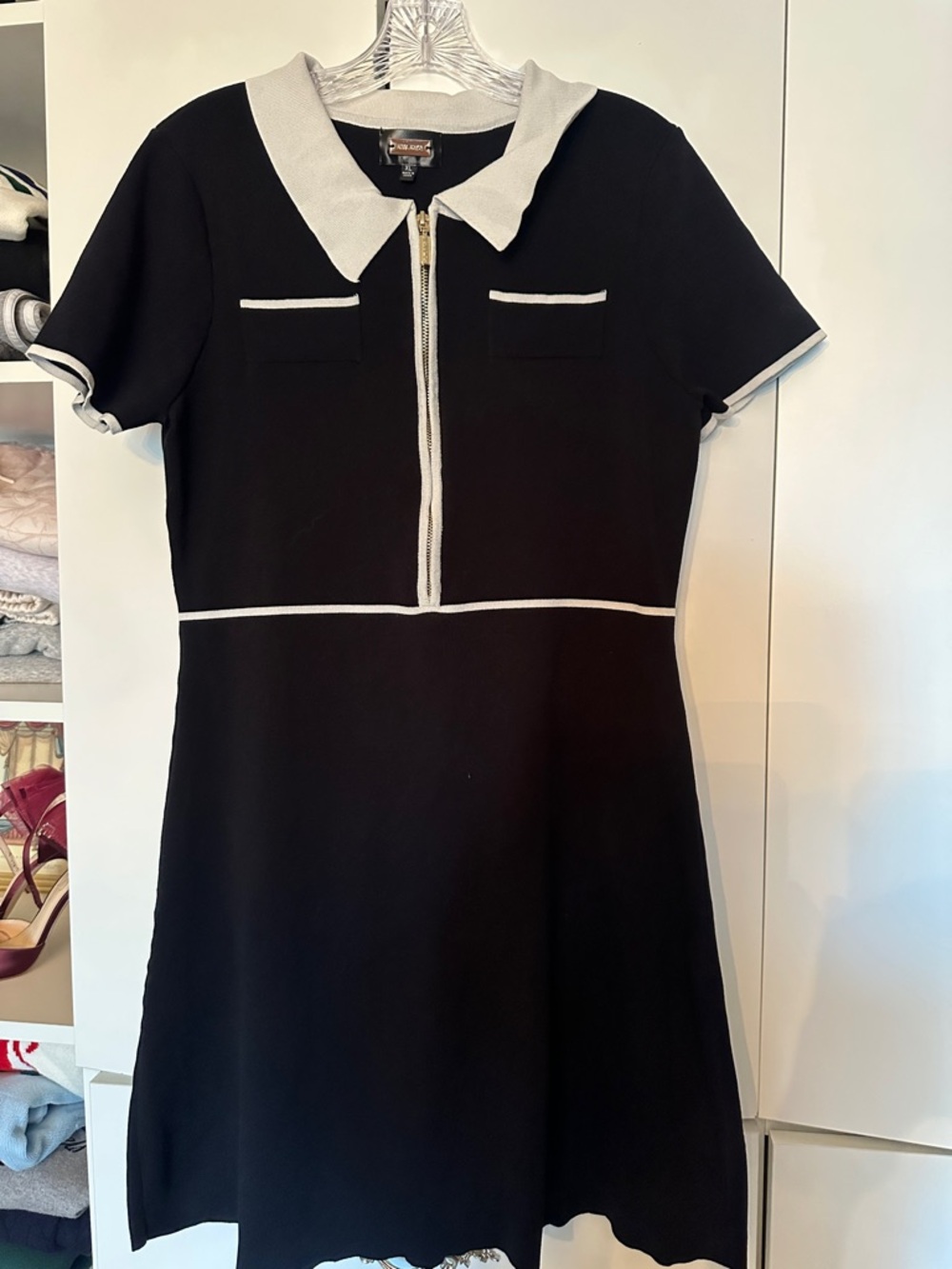 Cute dress! B&W